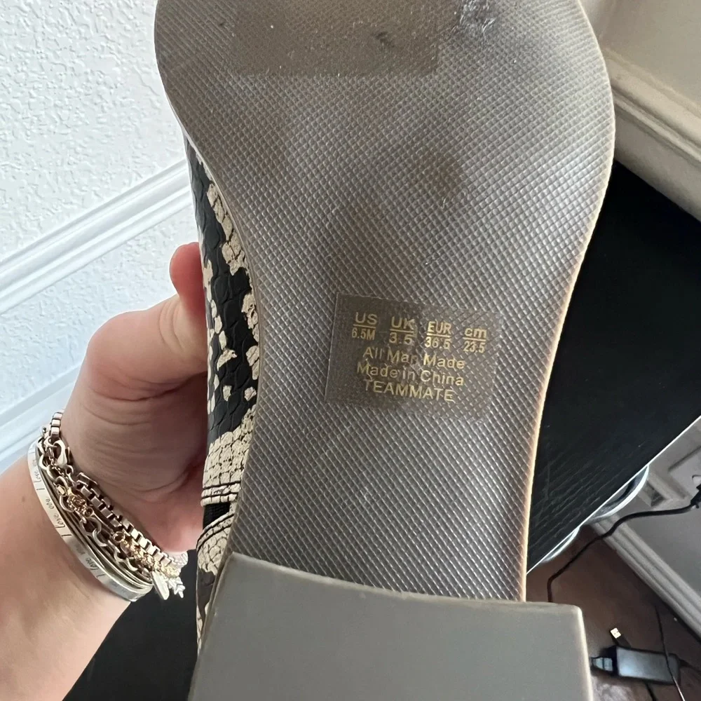 NWT Dr. Scroll’s Snake Slip On Booties - Picture 3 of 5